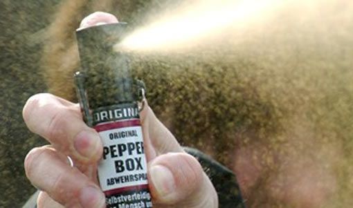 Foto di repertorio di spray urticante, simile a quello usato dai ladri a Nichelino