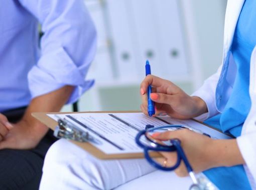 None aiuta a pagare le spese di chi si fa trasportare per una visita o un prelievo
