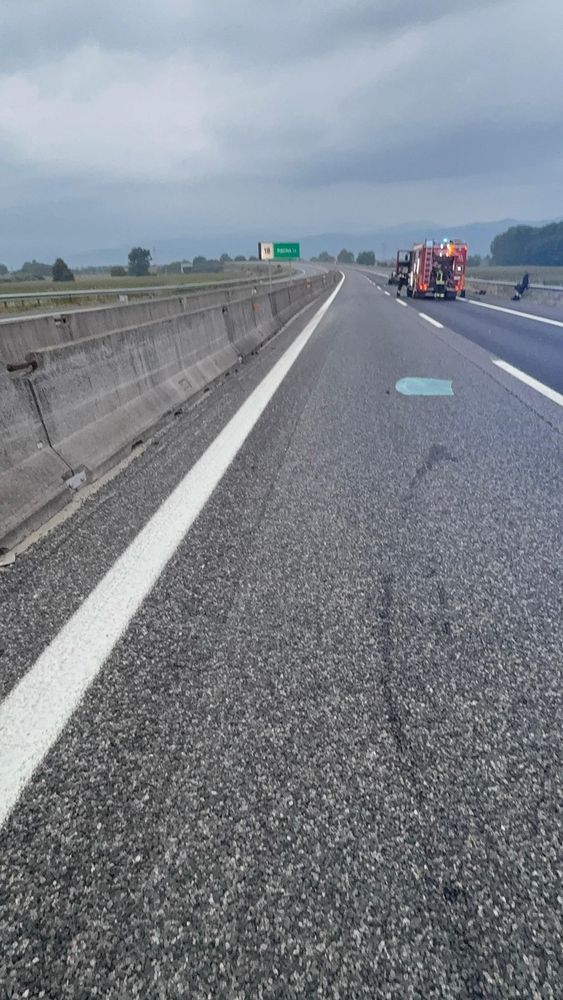 Incidente mortale lungo la Torino-Pinerolo: un morto carbonizzato Incidente mortale lungo la Torino-Pinerolo: un morto carbonizzato