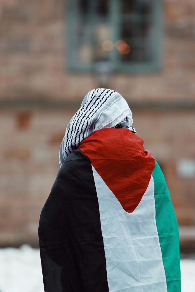 Guerra a Gaza: “Tacere è complicità” Guerra a Gaza: “Tacere è complicità”