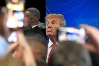 Trump, la rivelazione choc in un audio di Epstein: &quot;Amava andare con le mogli di amici&quot;