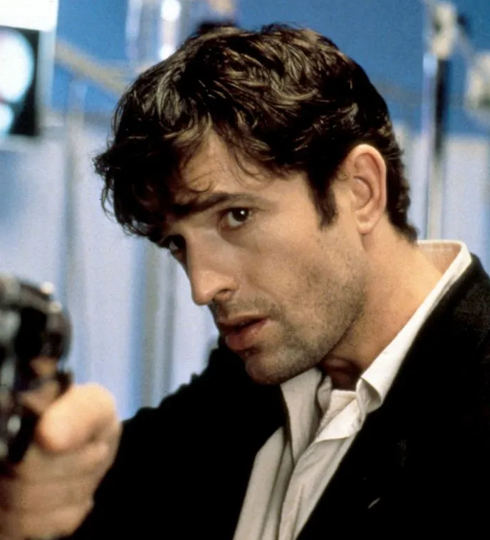 Dellamorte Dellamore: compie trent’anni il vero film di Dylan Dog. E torna nei cinema