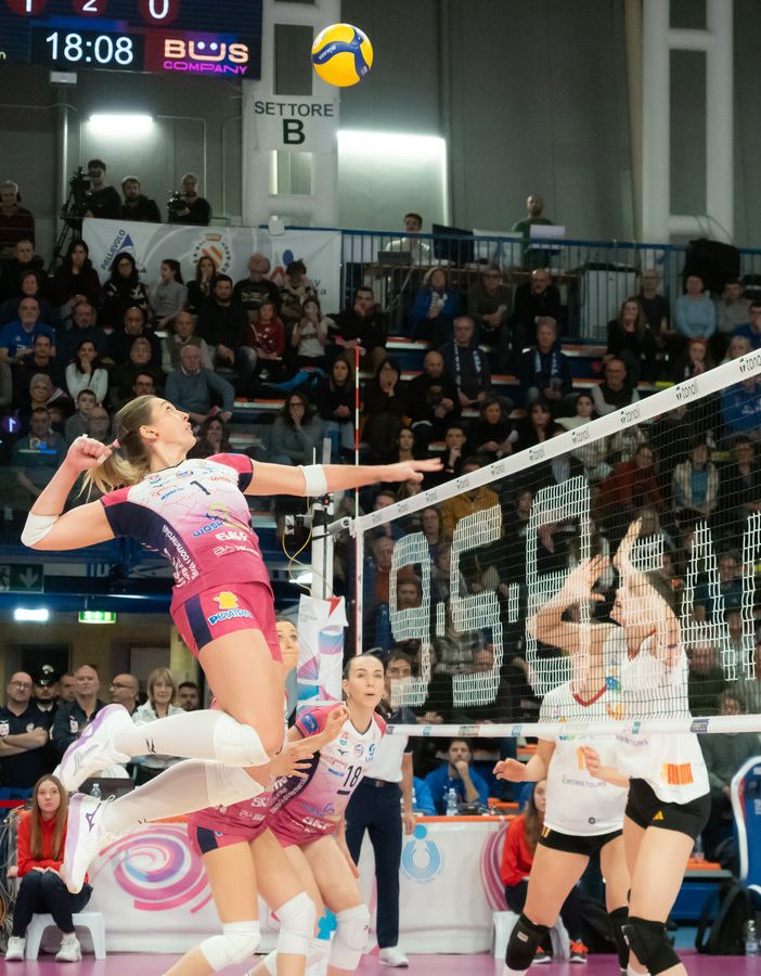 Attacco dell’mvp Sorokaite (foto di Christian Bosio)