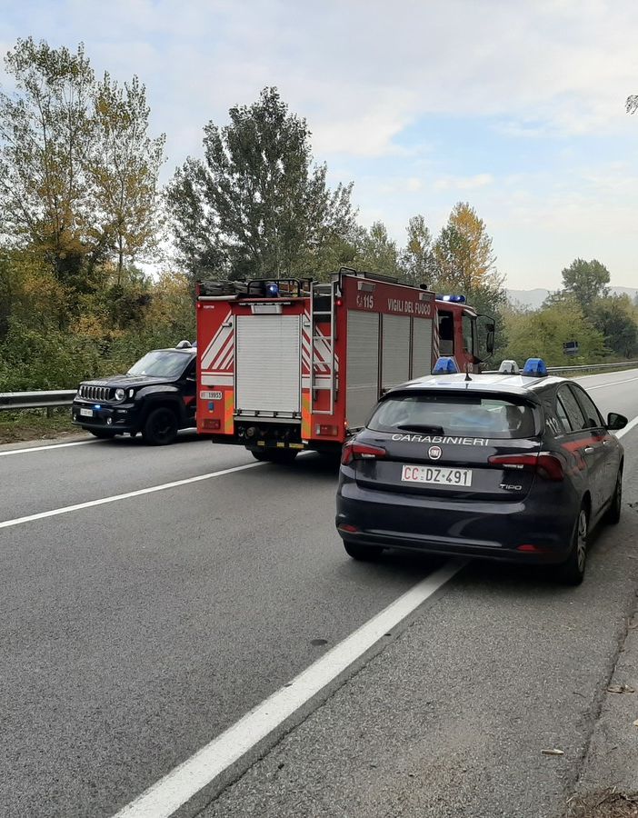 Scontro tra auto e bicicletta a Inverso Pinasca