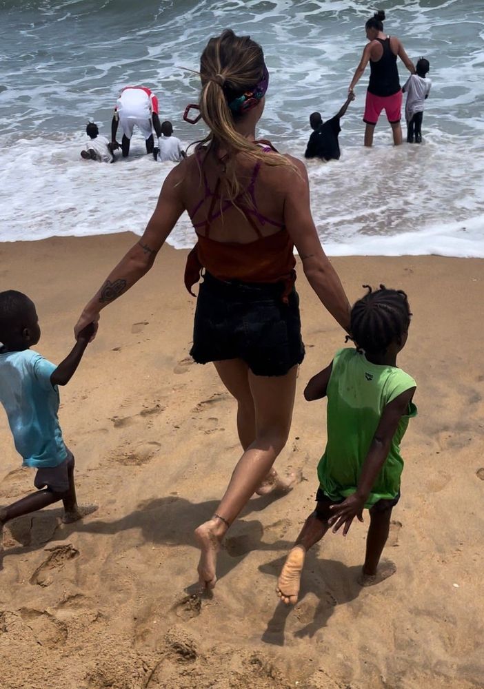 Chiara Moliterni accompagna i bimbi a scoprire il mare