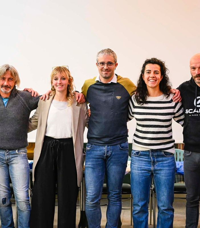 Da sinistra Andrea Beltrando; Fausto Revello; Rachele Revello; Daniele Fornero; Beatrice Rolfo; Maurizio Solavaggione; Alessandro Bogino