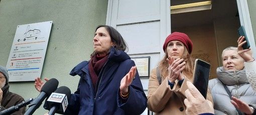 Elly Schlein (a sinistra)