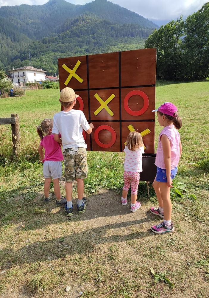 Uno dei giochi del nuovo parco giochi diffuso di Fenestrelle