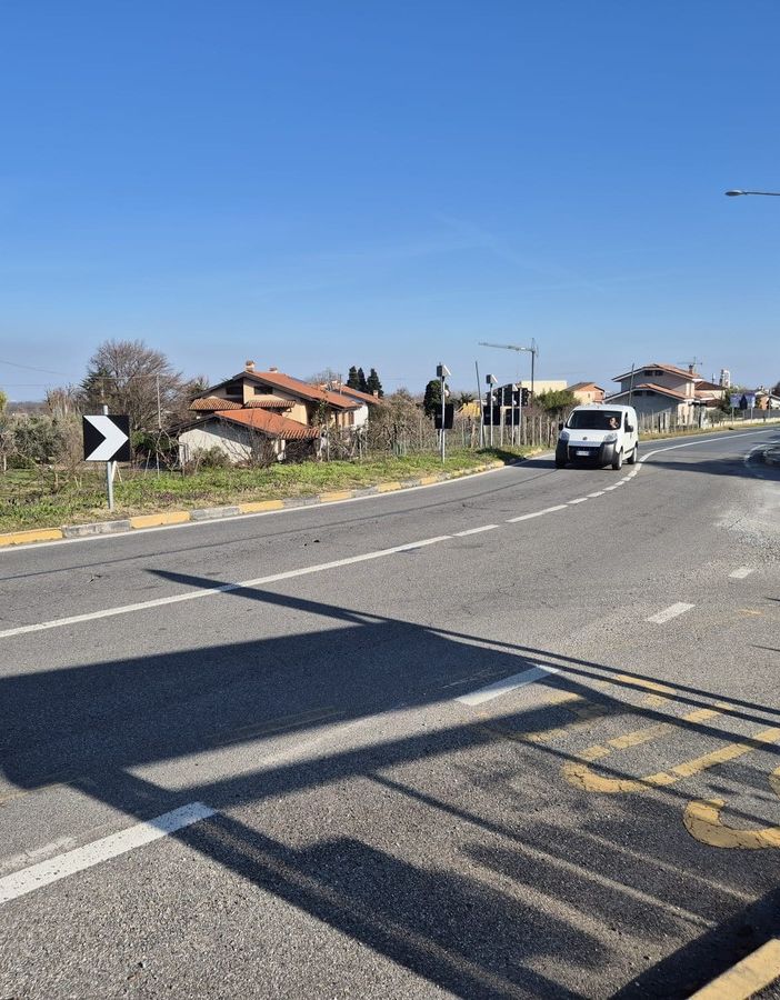La chicane di via Bivio, nata meno di 6 anni fa e da subito al centro di polemiche