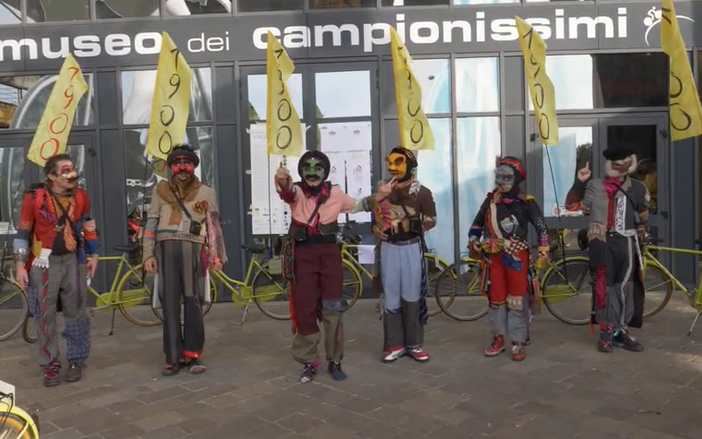 ‘Il campione e la zanzara’ di Faber Theater