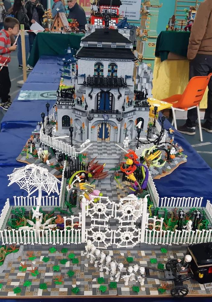Il mondo creativo dei Lego entra in Abbazia a Cavour