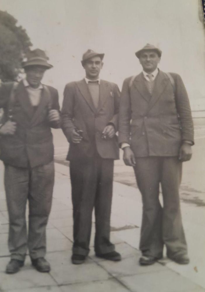 Emilio Tourn, al centro della foto