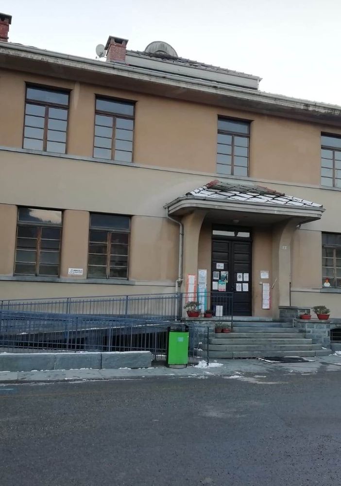 In partenza il cantiere in via Tegas: bambini e insegnanti dovranno cambiare ingresso