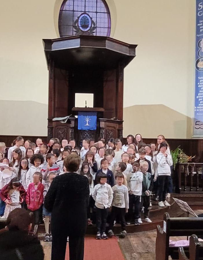 A Luserna San Giovanni il francese rientra in aula attraverso le canzoni popolari
