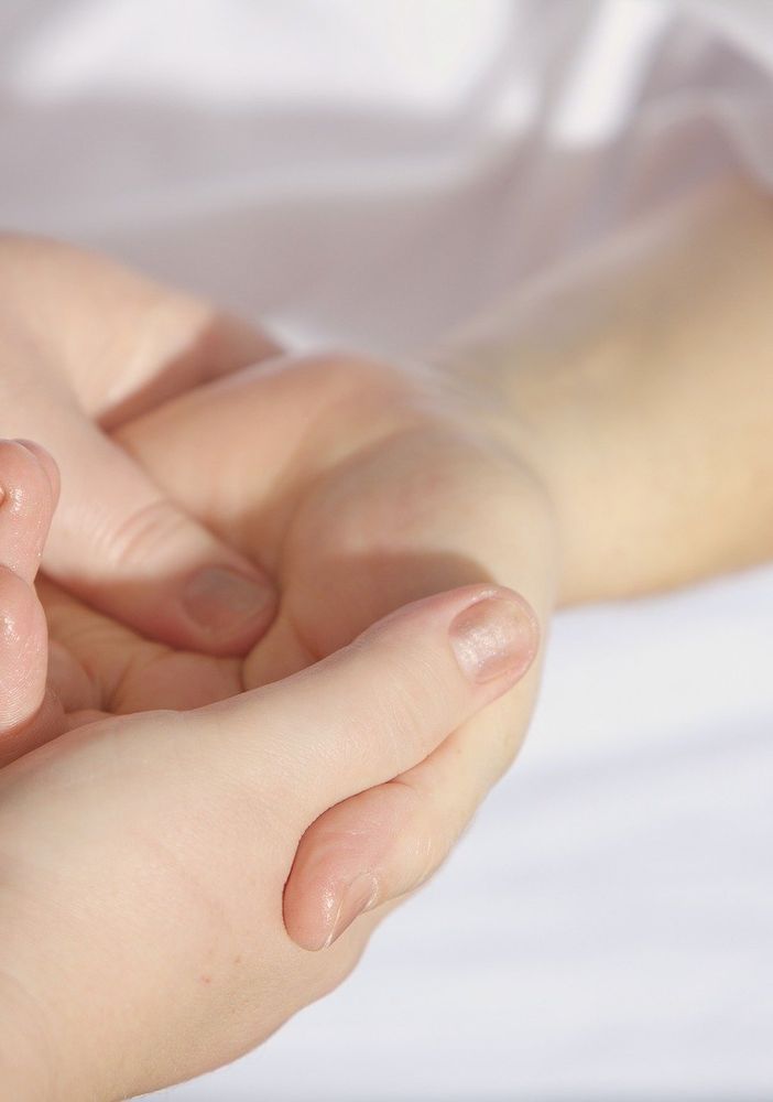Fisioterapisti no-vax: si blocca la riabilitazione neuromotoria per i disabili minorenni