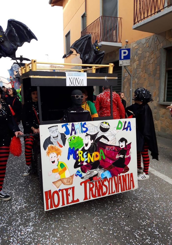 Domani ‘si rimette in moto’ il Carnevale degli strambìcoli