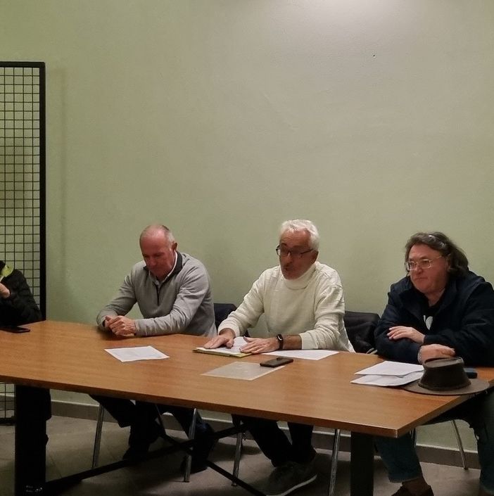 Parte del direttivo uscente, alla riunione di fine mandato