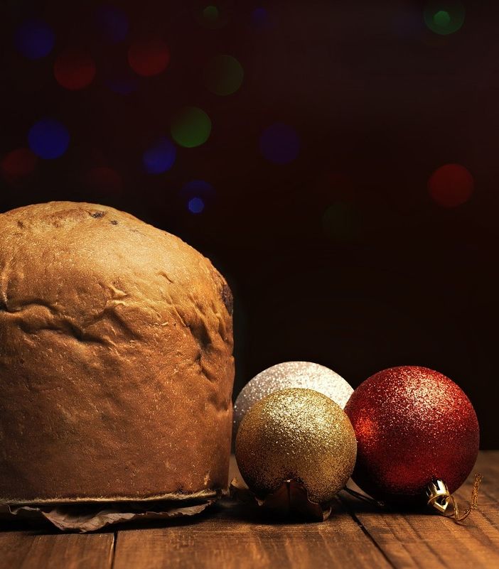 I panettoni si mettono in vetrina con bollicine e musica