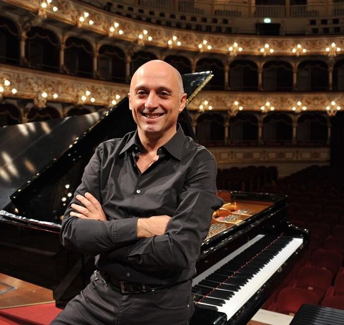 L’Accademia di Musica di Pinerolo apre con il pianista Lupo