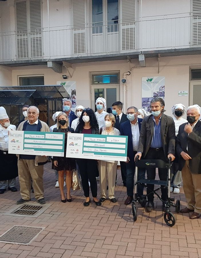La donazione dei proventi degli apericena