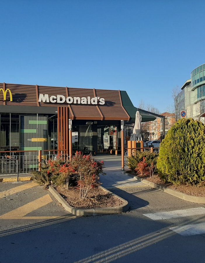 Il McDonald’s di zona Bogliette a Pinerolo