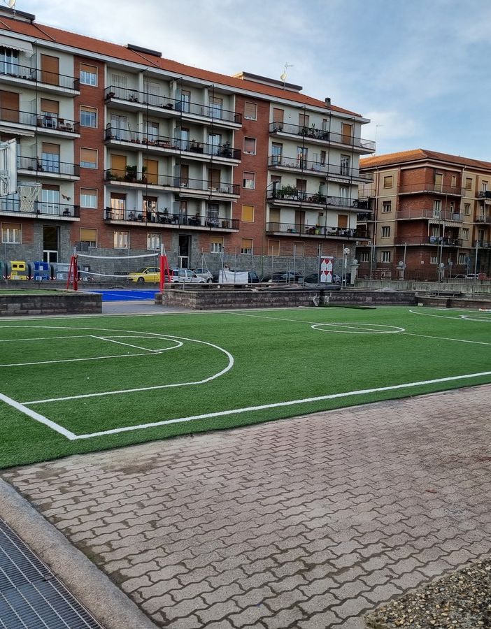Il campo di calcetto e basket