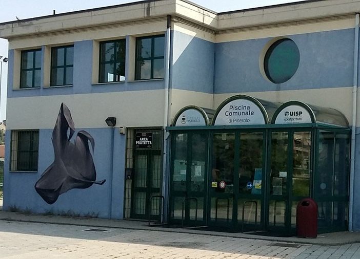 Pronto il bando per cercare il nuovo gestore della piscina di Pinerolo