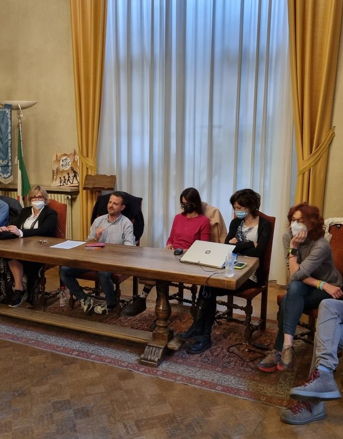 Il sindaco di Pinerolo: “Ritirerò le mie dimissioni, ma non voglio più il tiro al piccione”