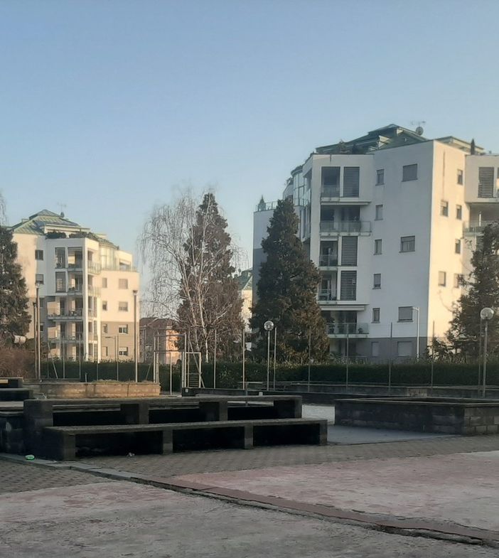 Il Parco di via Midana a Pinerolo deve attendere l’autunno per rinascere