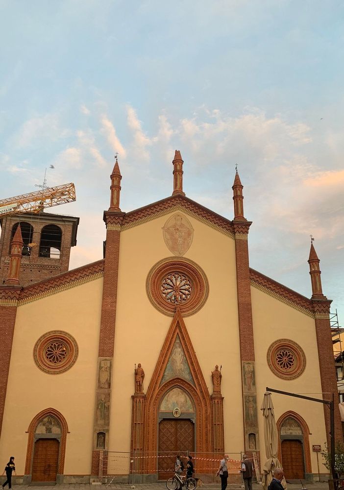Il Duomo di Pinerolo con il pinnacolo danneggiato