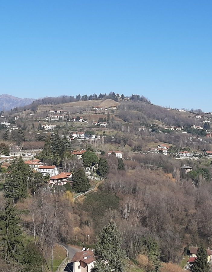 Via libera ai pannelli solari sui tetti in collina a Pinerolo