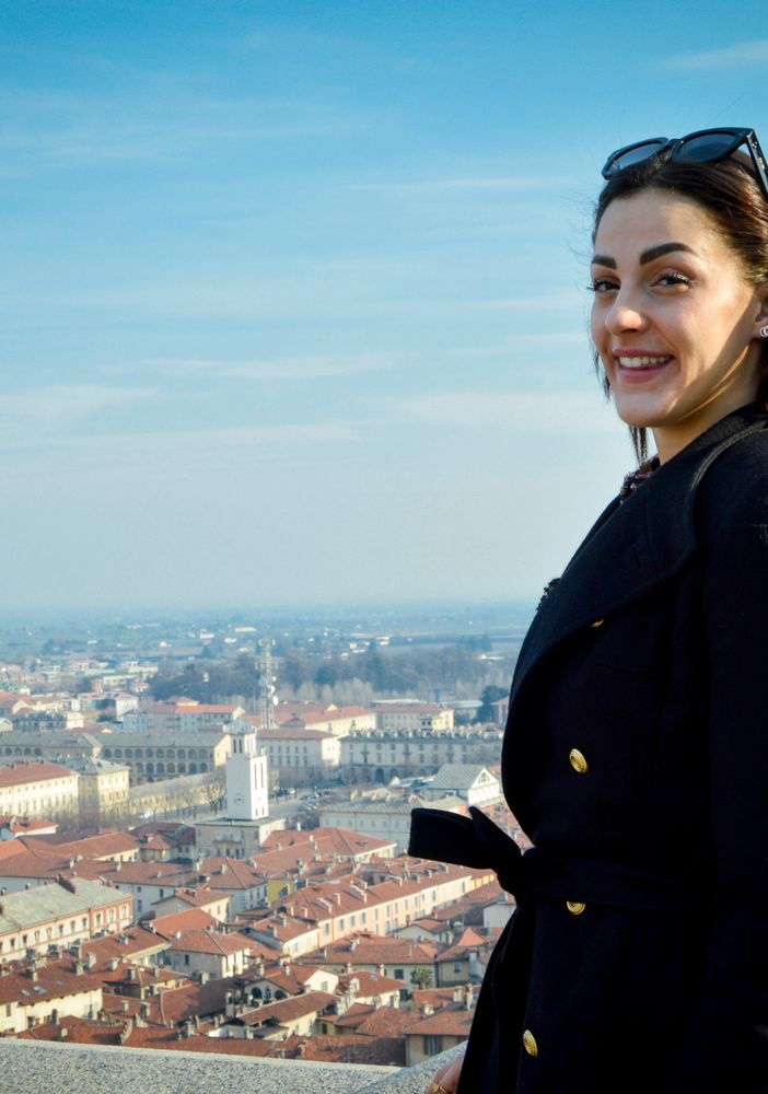 Vittoria Prandi in giro per Pinerolo (foto di Cinzia Consolati)