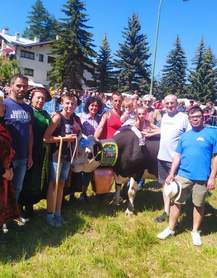 La premiazione di Miss Mucca oggi pomeriggio a Pragelato