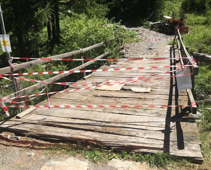 Pragelato chiude tre ponti in legno e continua le verifiche sul territorio