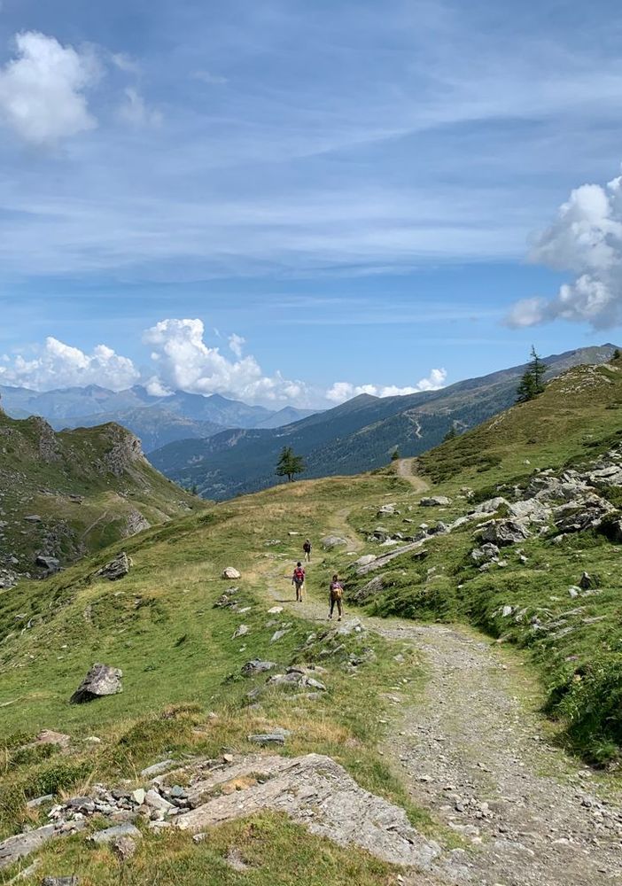 Uno scorcio di Prali, scendendo dal Lago Verde