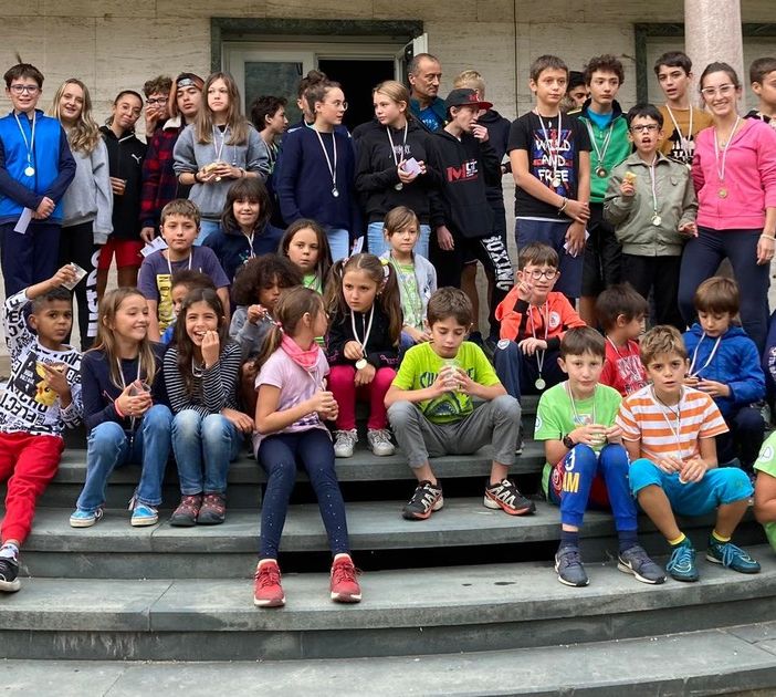 San Germano Chisone premia i suoi piccoli atleti, campioni delle ‘Miniolimpiadi di Valle’ [FOTO]