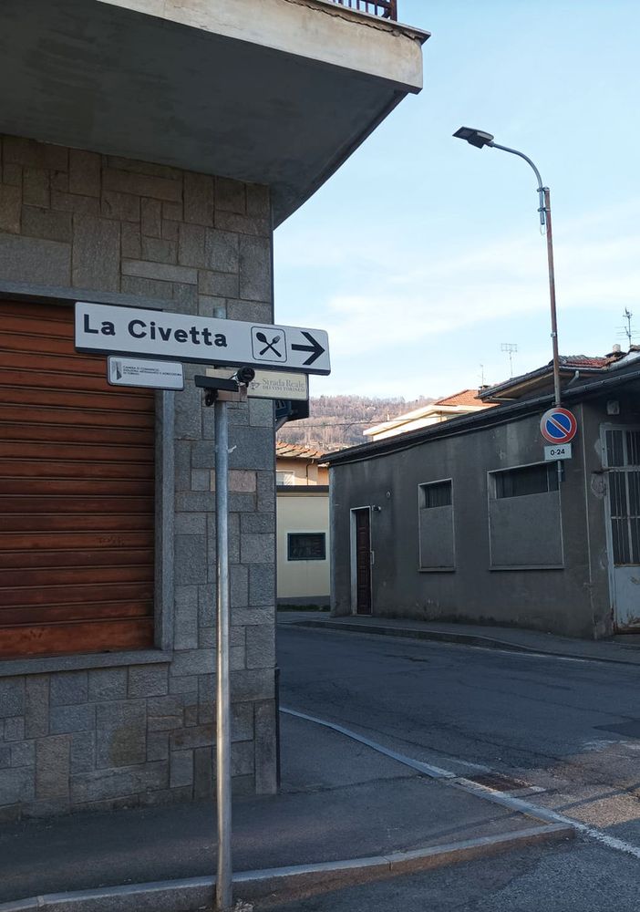 La telecamera vandalizzata