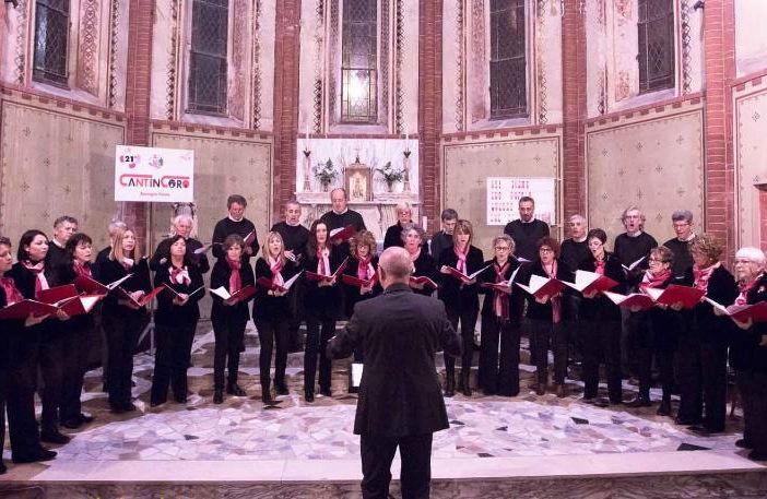 Umberto Neri dirige il Coro Prompicai di Pinerolo
