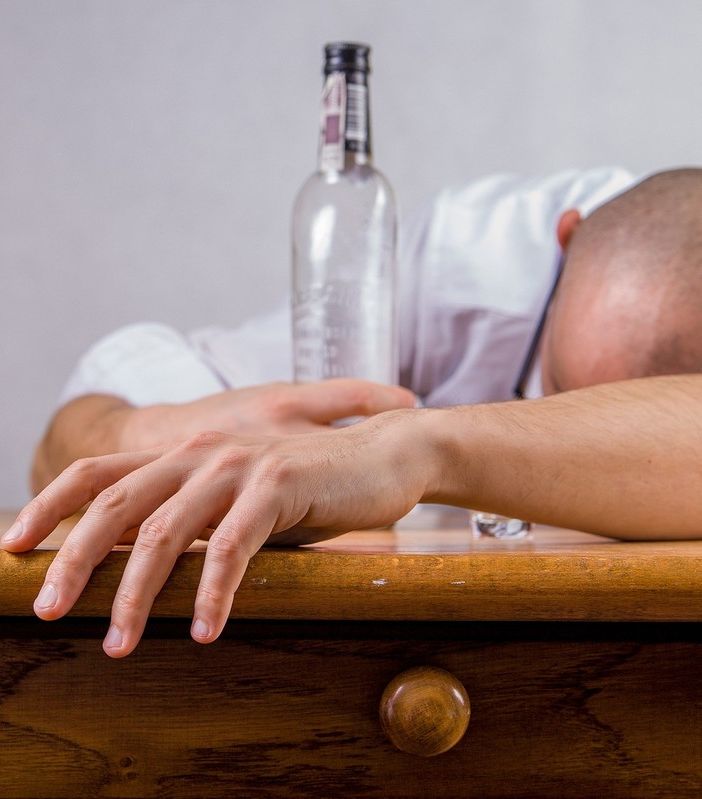Un incontro e una passeggiata per prevenire i problemi dell’alcol