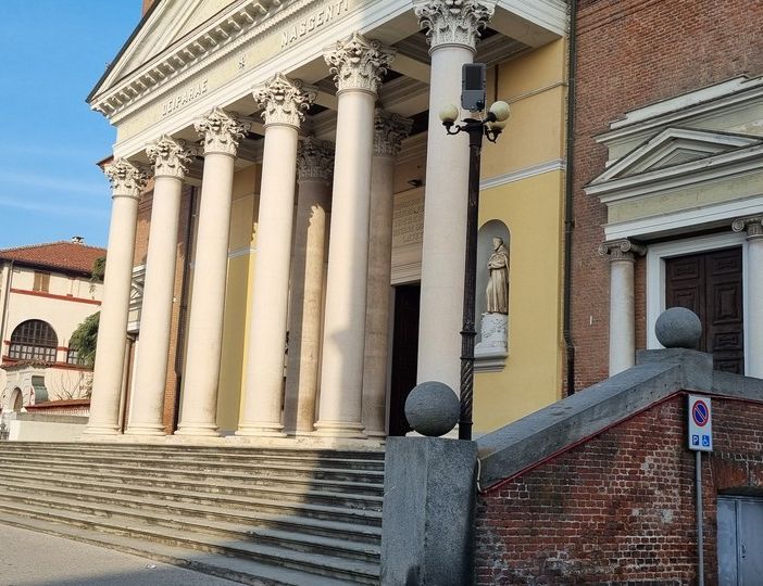 La chiesa di Santa Maria del Borgo di Vigone
