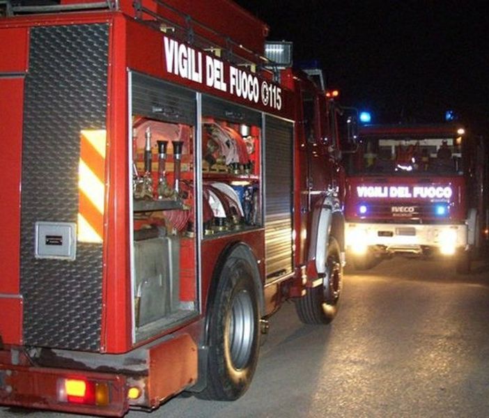 Incidente a Bagnolo Piemonte, uomo muore travolto dal trattore