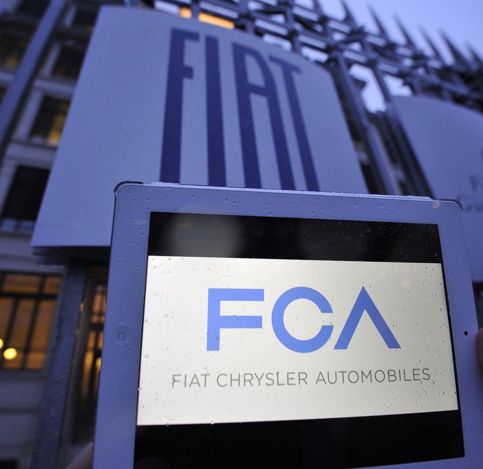 Fca-Psa, passi avanti per fusione: i francesi cederanno fino al 7% a Faurecia