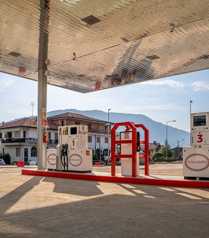 Carte di credito clonate dopo il pieno di benzina, scatta l'allarme a Moncalieri (foto di archivio)