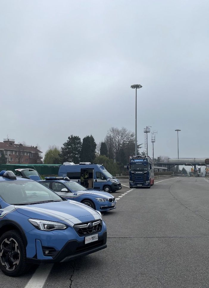 Stupinigi, auto contromano sulla Tangenziale: bloccata dalla Polstrada