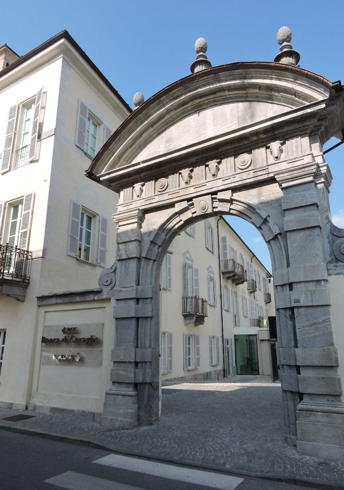 sede banca di Caraglio