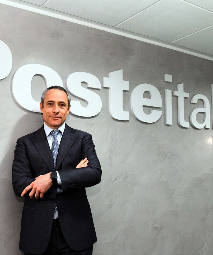 Poste Italiane, a Bobbio Pellico l’annullo filatelico e la cartolina dedicatati ai piccoli Comuni