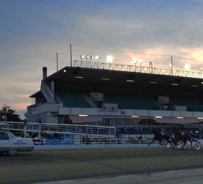 Ippodromo di Vinovo, 7 corse compreso un piccolo Gran Premio