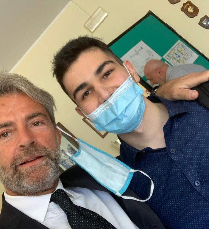 Uccise il padre per difendere la mamma: Alex ha sostenuto l’esame di maturità