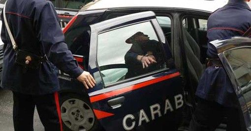 Nichelino, i carabinieri fanno finire l'incubo di una donna: arrestato il marito per maltrattamenti