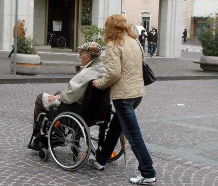 badante - foto d'archivio